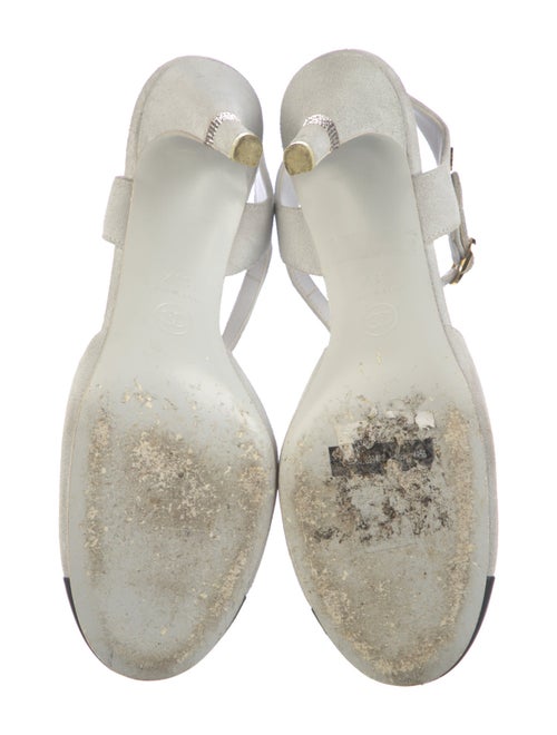 Chanel 2022 Interlocking CC Logo T-Strap Pumps