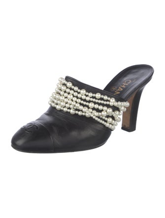 Chanel Interlocking CC Logo Leather Mules