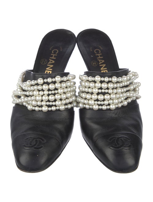 Chanel Interlocking CC Logo Leather Mules