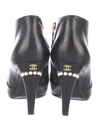 Chanel 2015 Interlocking CC Logo Boots