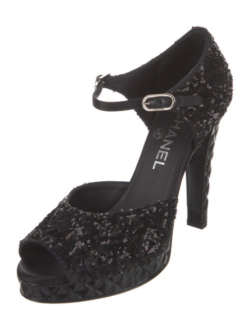 Chanel Interlocking CC Logo Sequins D'Orsay Pumps