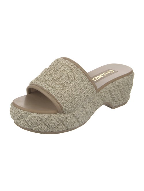 Chanel 2025 Interlocking CC Logo Espadrilles