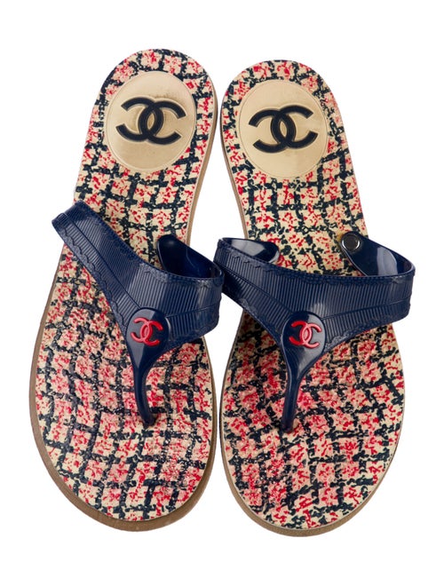 Chanel Interlocking CC Logo Rubber Flip Flops