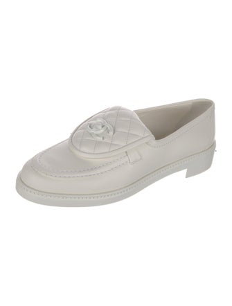 Chanel 2024 Interlocking CC Logo Loafers