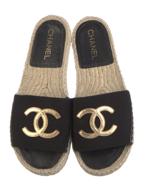 Chanel 2024 Interlocking CC Logo Espadrilles