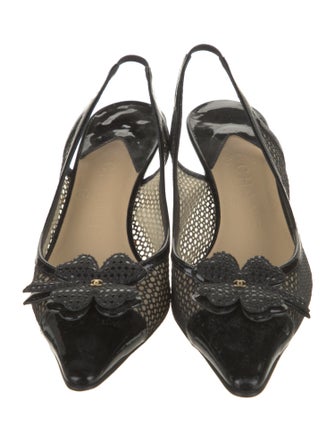 Chanel 2005 Interlocking CC Logo Slingback Pumps