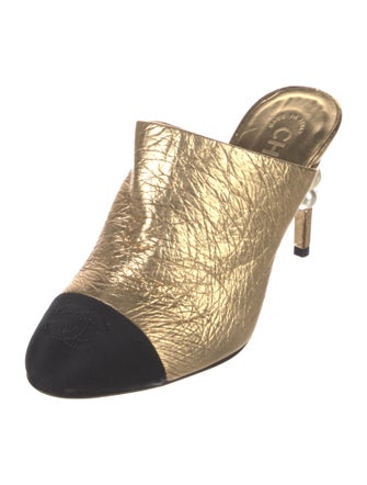 Chanel Interlocking CC Logo Leather Mules