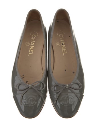 Chanel Interlocking CC Logo Patent Leather Ballet Flats