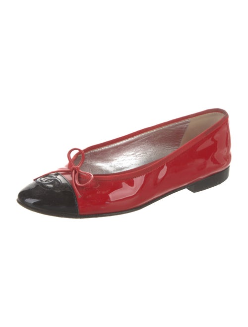 Chanel Interlocking CC Logo Patent Leather Ballet Flats