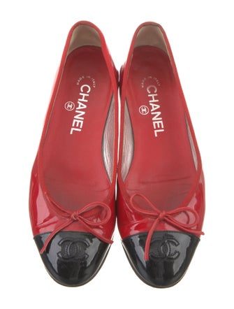 Chanel Interlocking CC Logo Patent Leather Ballet Flats