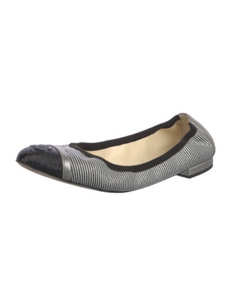 Chanel Interlocking CC Logo Leather Ballet Flats