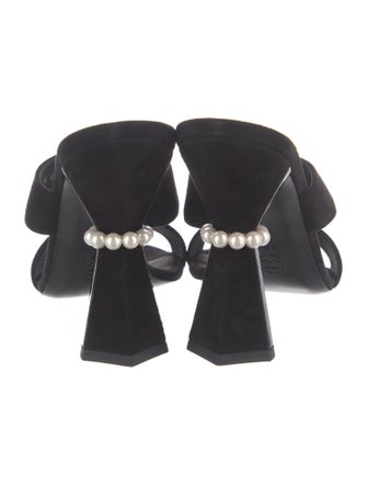 Chanel 2024 Interlocking CC Logo Slides