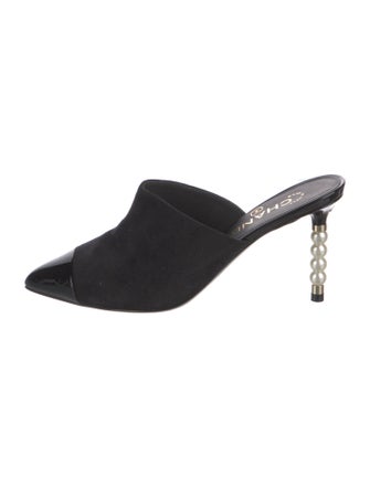 Chanel 2020 Interlocking CC Logo Mules