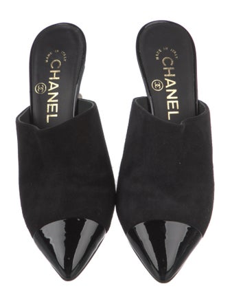 Chanel 2020 Interlocking CC Logo Mules