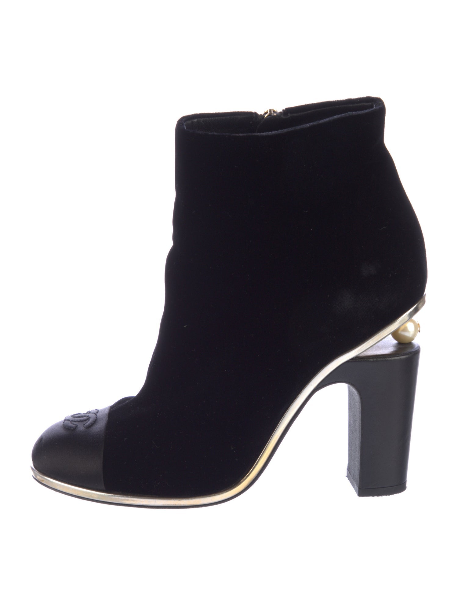 Chanel 2016 Interlocking CC Logo Boots