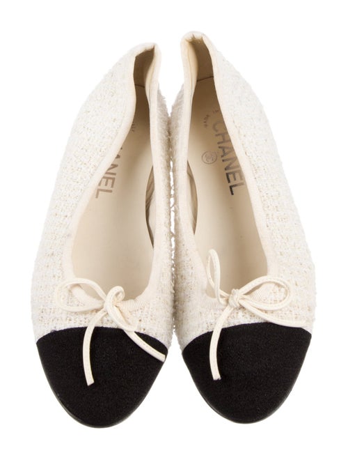 Chanel Interlocking CC Logo Tweed Flats