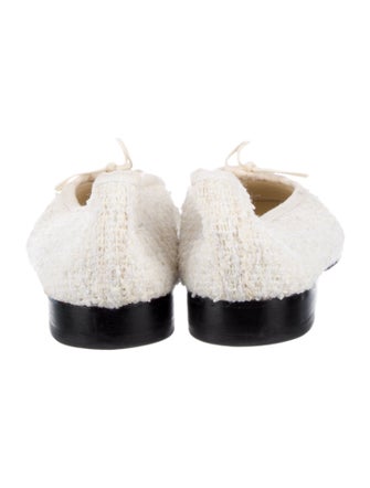 Chanel Interlocking CC Logo Tweed Flats