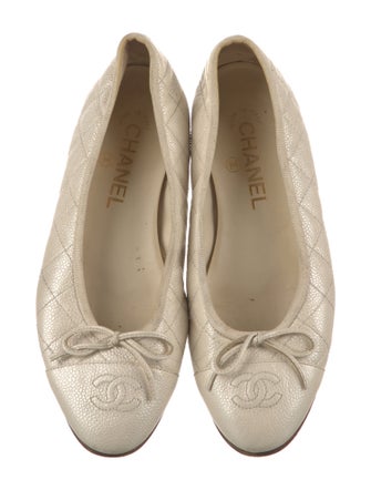 Chanel Interlocking CC Logo Leather Ballet Flats
