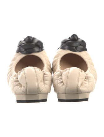 Chanel Interlocking CC Logo Leather Flats