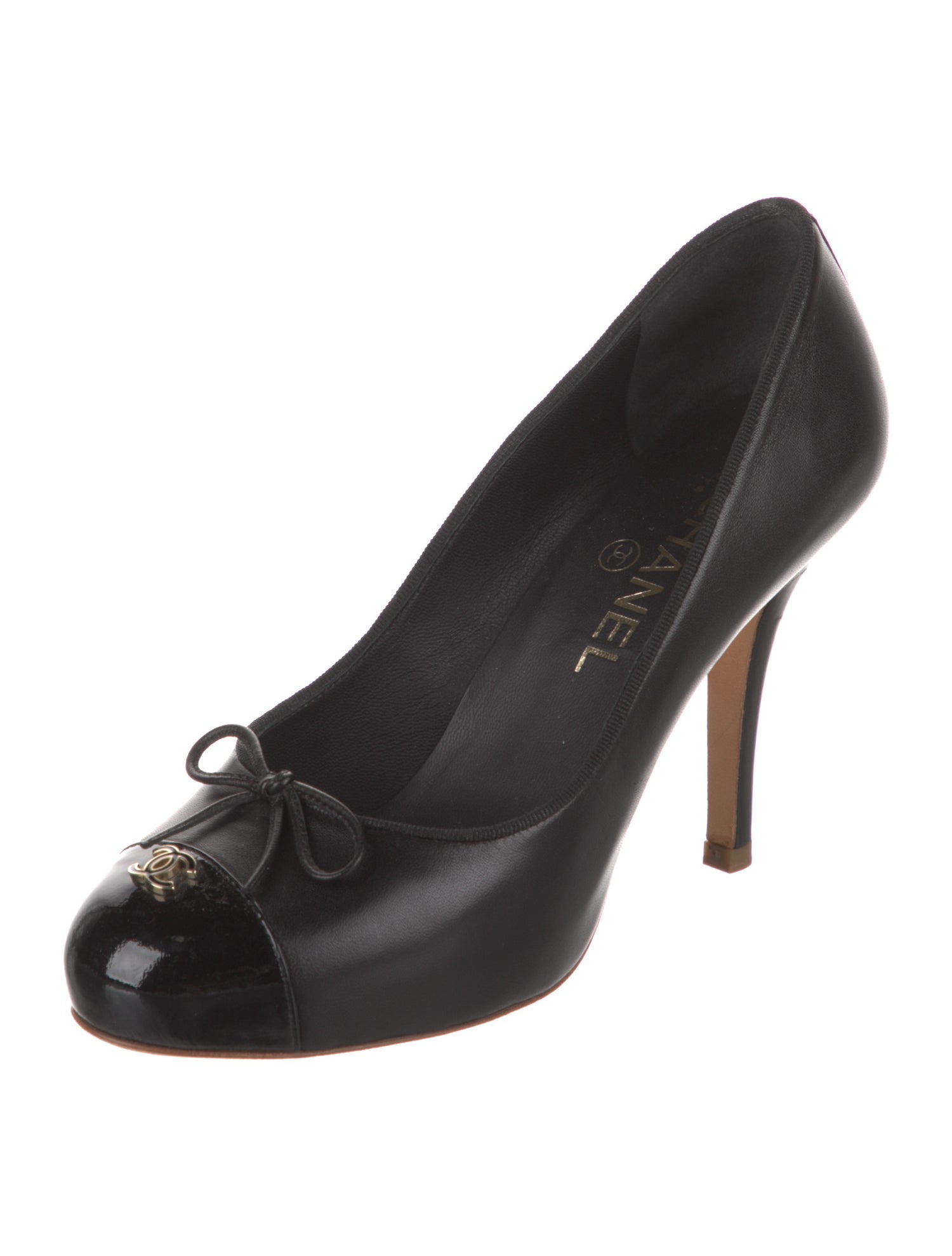 Chanel 2015 Interlocking CC Logo Pumps