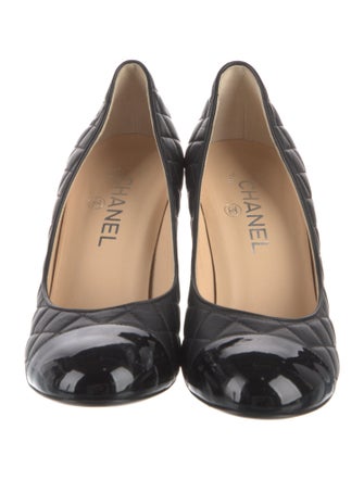 Chanel 2012 Interlocking CC Logo Pumps