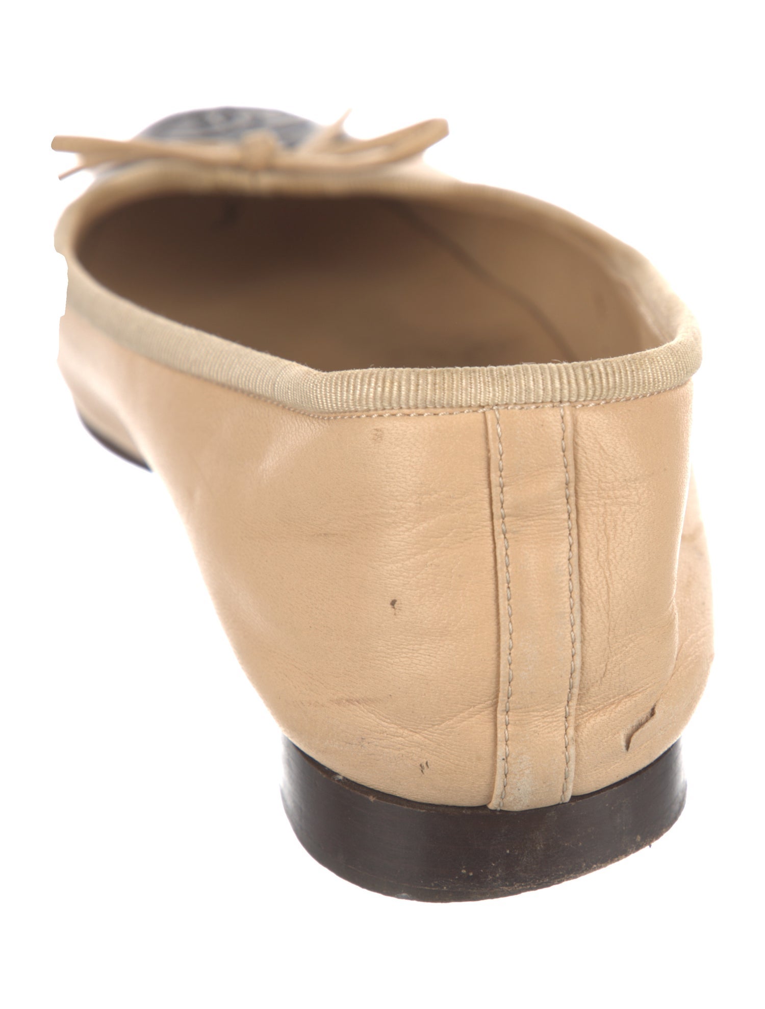 Chanel Interlocking CC Logo Leather Ballet Flats