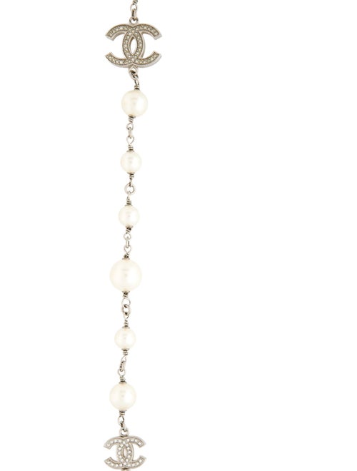 Chanel Faux Pearl & Strass CC Station Necklace