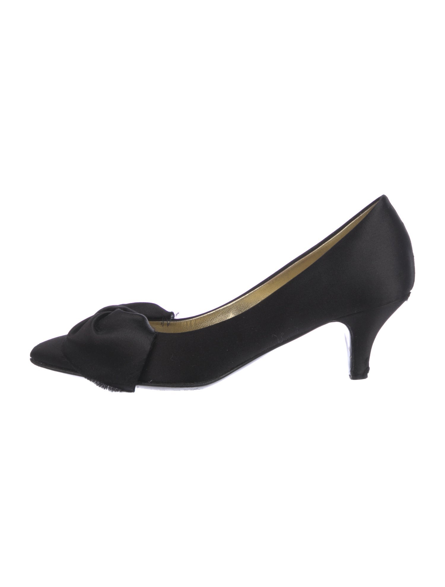 Chanel 2007 Interlocking CC Logo Pumps