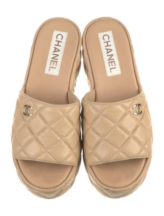 Chanel Interlocking CC Logo Leather Slides
