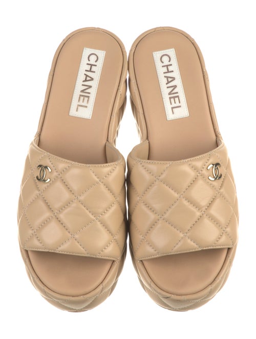 Chanel Interlocking CC Logo Leather Slides