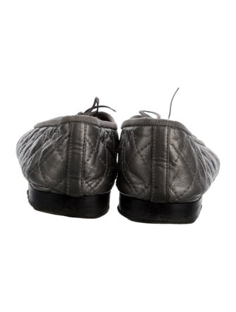 Chanel Interlocking CC Logo Leather Ballet Flats