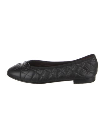 Chanel Interlocking CC Logo Leather Flats