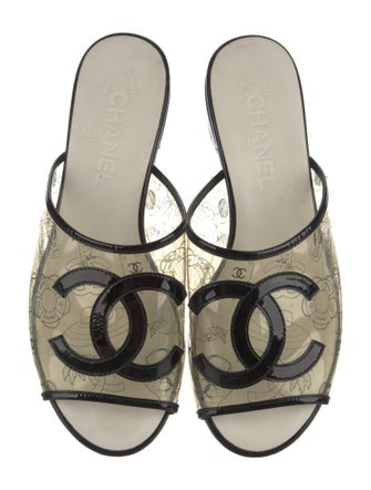 Chanel 2019 Interlocking CC Logo Slides