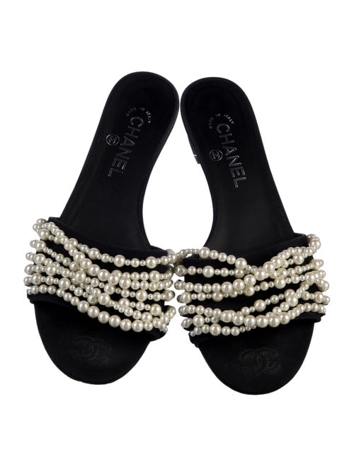 Chanel 2017 Interlocking CC Logo Slides