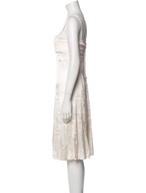 Chanel 2005 Knee-Length Dress