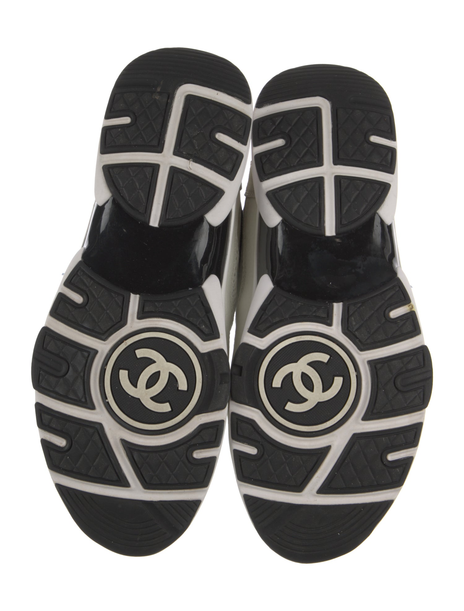 Chanel 2022 Interlocking CC Logo Athletic Sneakers