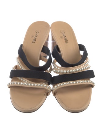 Chanel 2020 Interlocking CC Logo Slides