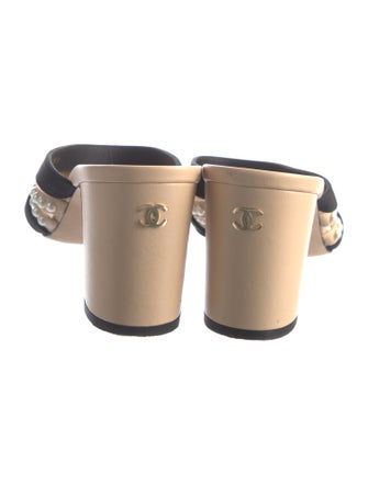 Chanel 2020 Interlocking CC Logo Slides