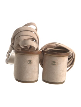 Chanel 2018 Interlocking CC Logo T-Strap Pumps