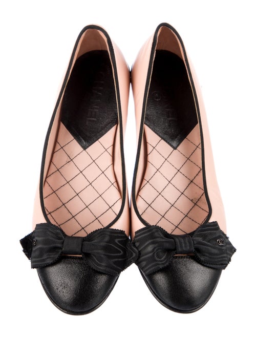 Chanel 2007 Interlocking CC Logo Flats