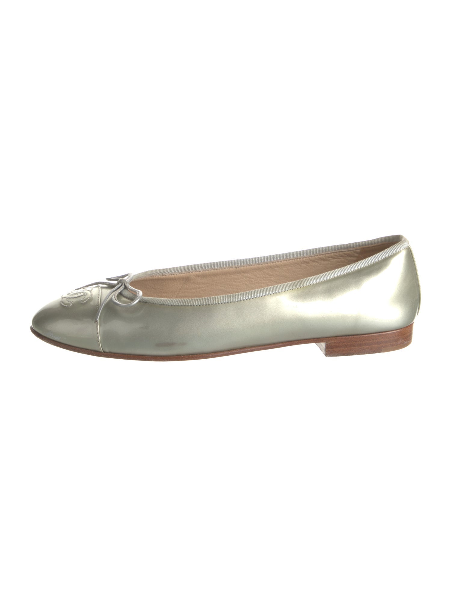Chanel Interlocking CC Logo Patent Leather Ballet Flats