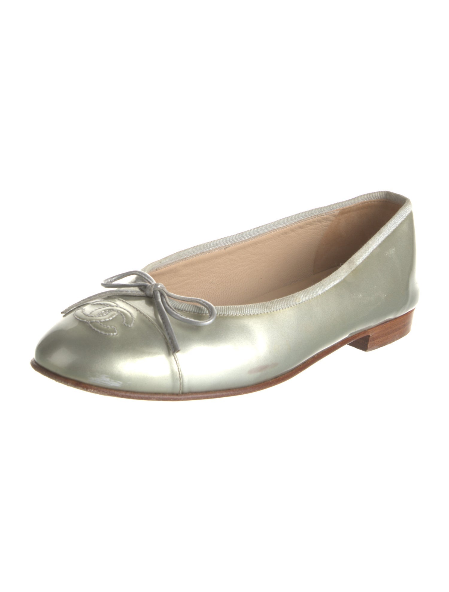 Chanel Interlocking CC Logo Patent Leather Ballet Flats