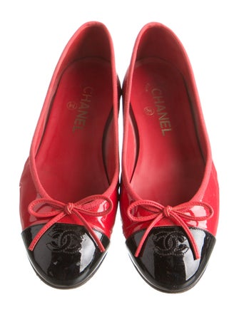 Chanel Interlocking CC Logo Patent Leather Ballet Flats