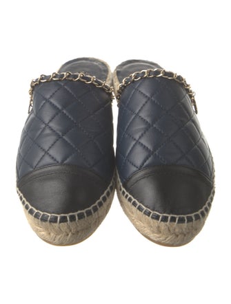 Chanel 2018 Interlocking CC Logo Espadrilles