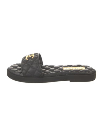 Chanel 2023 Paris-Dakar Slides