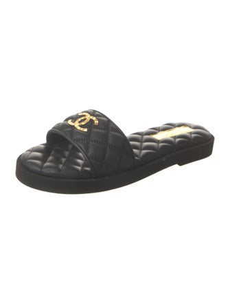 Chanel 2023 Paris-Dakar Slides