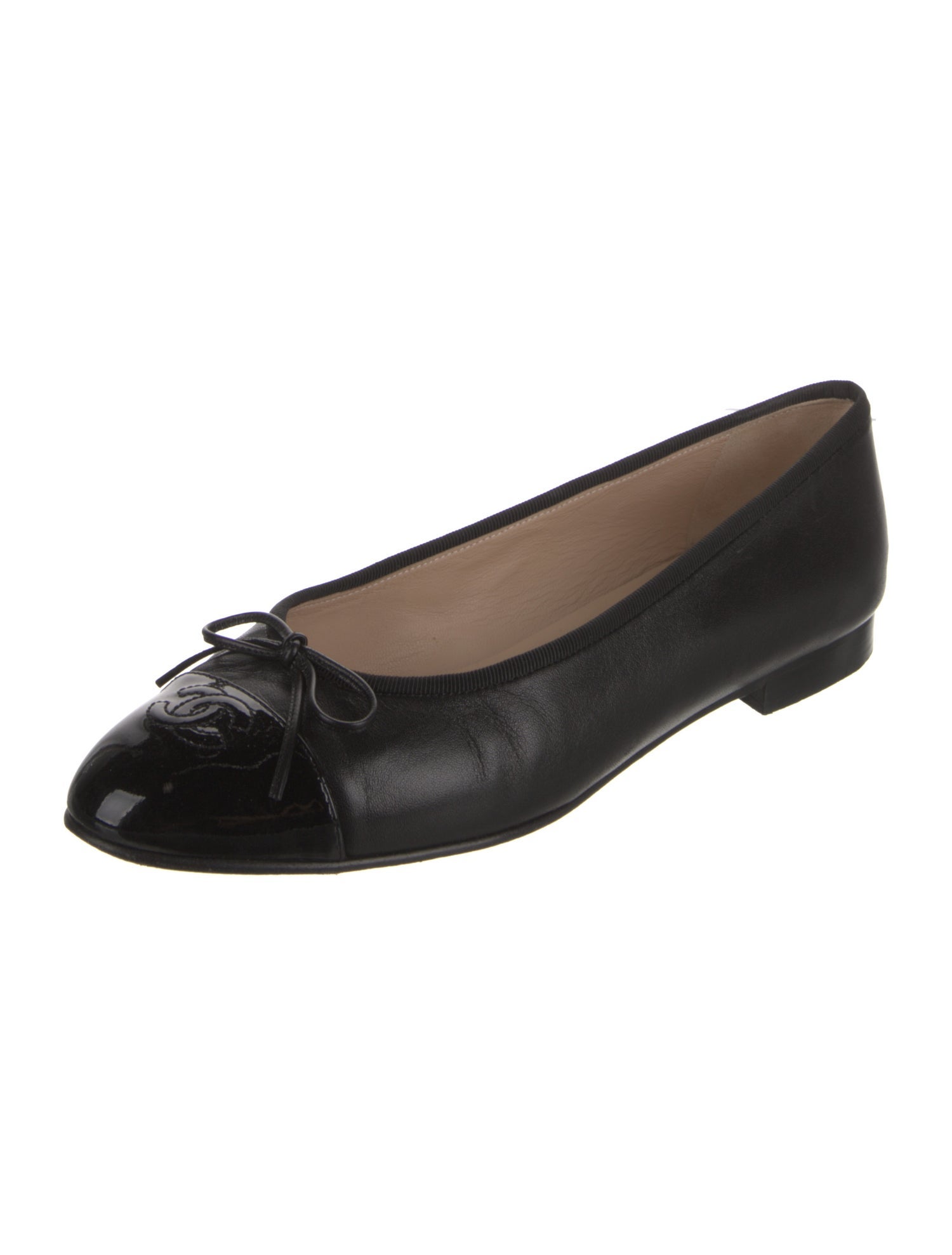 Chanel Interlocking CC Logo Leather Ballet Flats