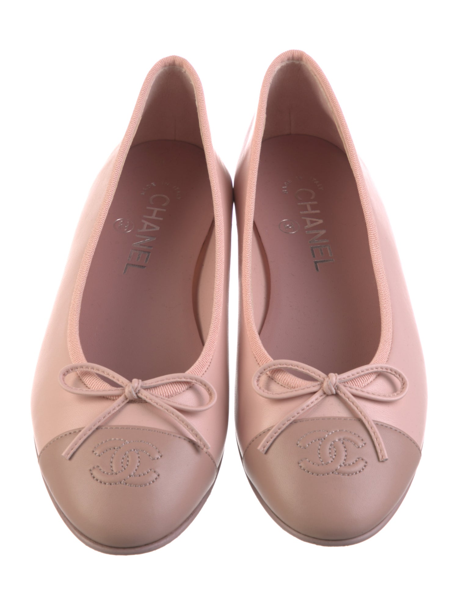 Chanel 2023 Interlocking CC Logo Flats