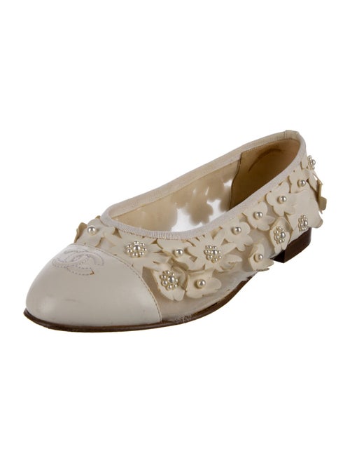 Chanel Interlocking CC Logo Leather Ballet Flats