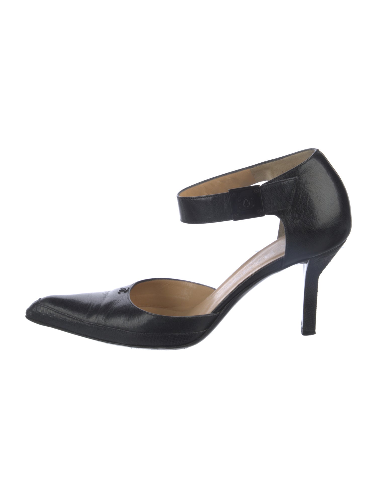 Chanel Vintage 2002 D'Orsay Pumps